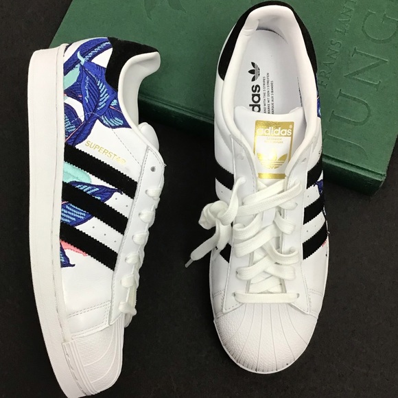 adidas Shoes - Adidas NWT & Box Superstar Farm Floral Size 11